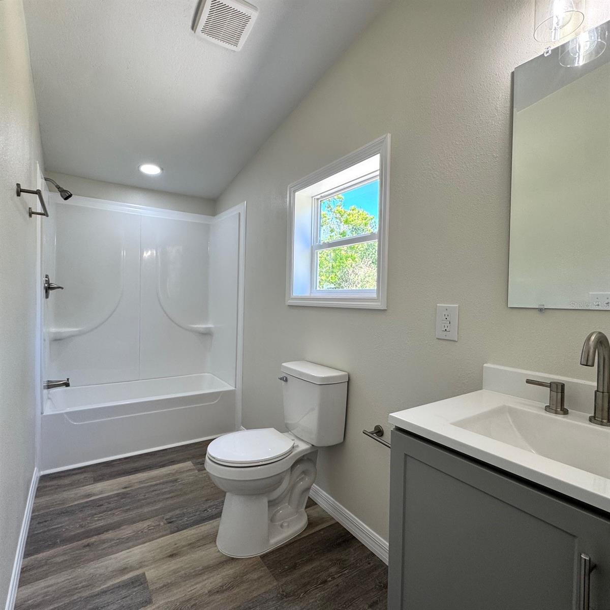 PAULA HEIGHTS - Residential