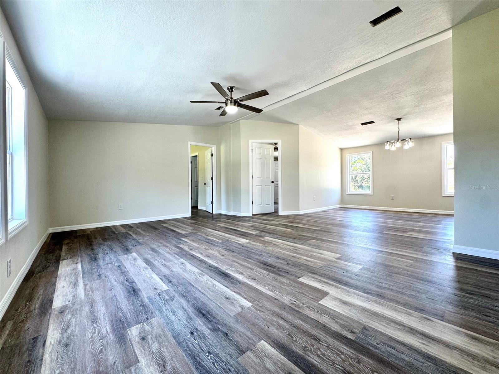 PAULA HEIGHTS - Residential