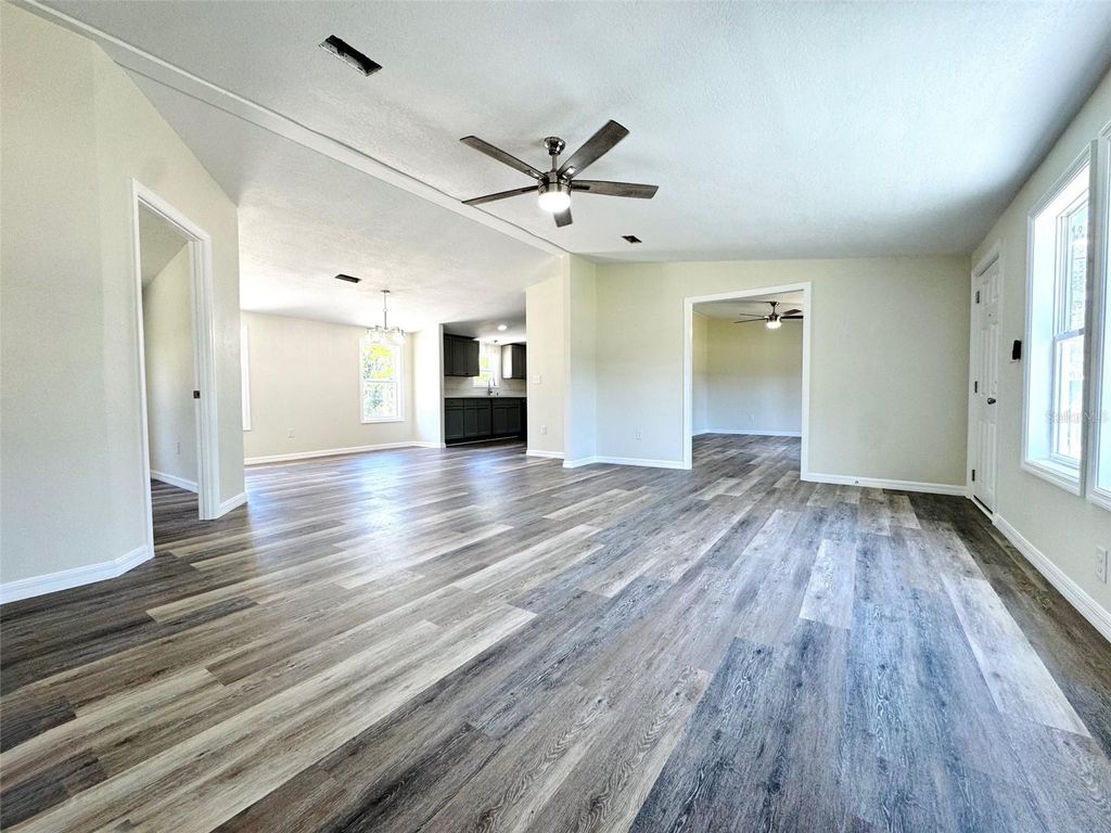 Photo of 4220 Old Dixie Highway, Auburndale, FL 33823 (MLS # B4902240)