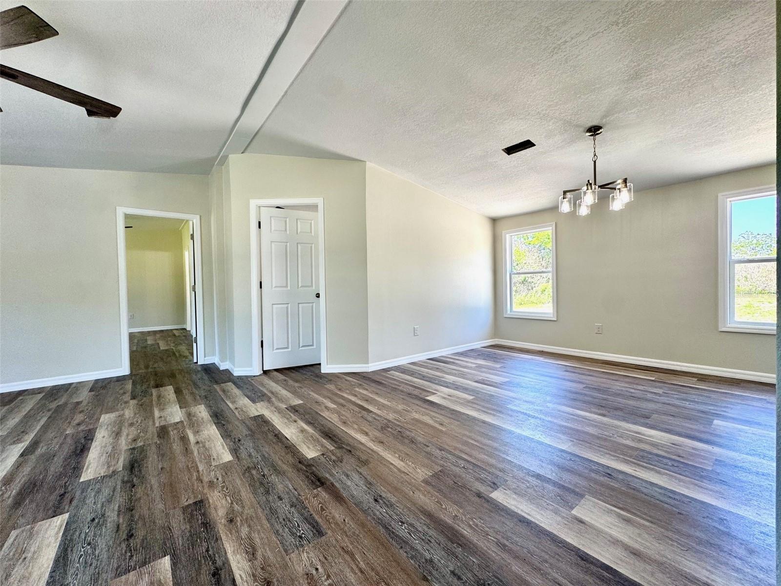 PAULA HEIGHTS - Residential