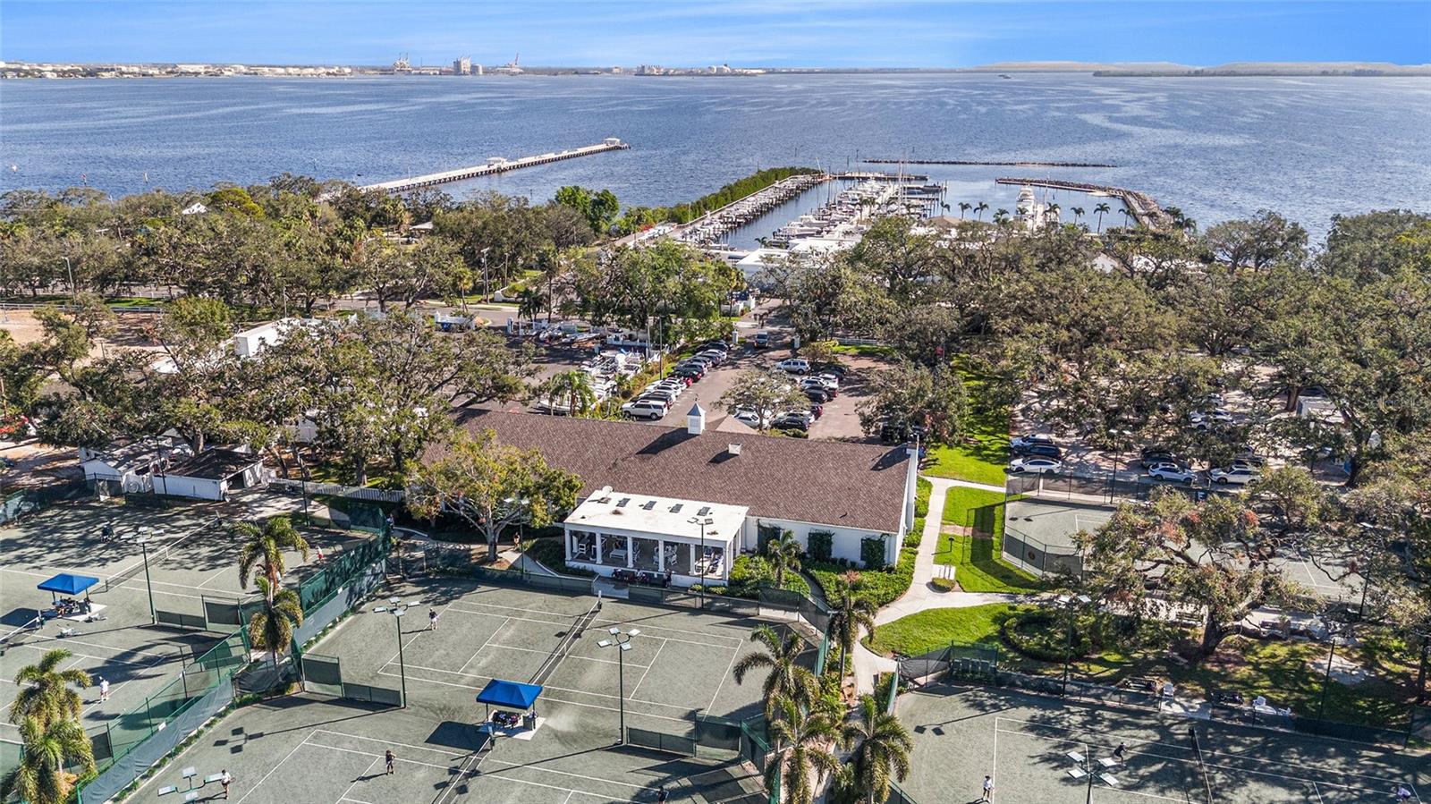 ASBURY PARK VILLAS & TOWNHOUSES - Residential