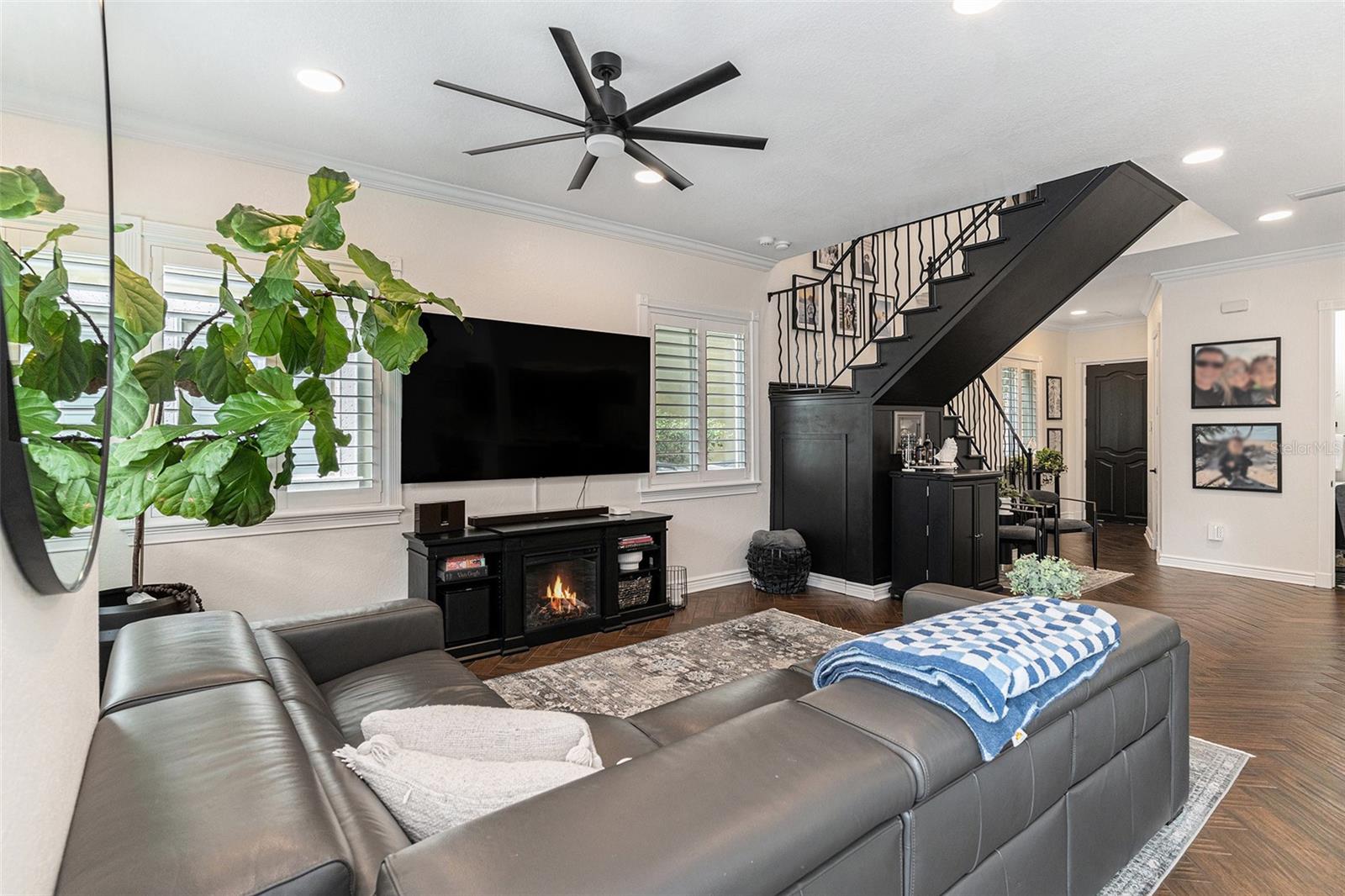 ASBURY PARK VILLAS & TOWNHOUSES - Residential
