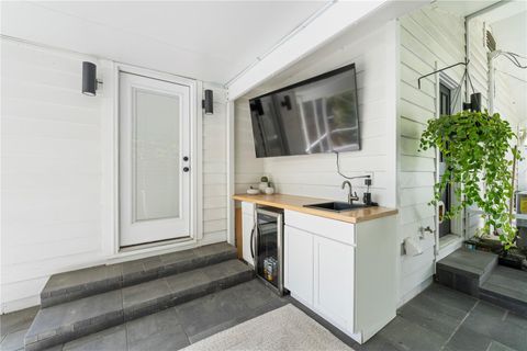 Tiny photo for 1930 Hilltop Drive, Mount Dora, FL 32757 (MLS # G5093494)