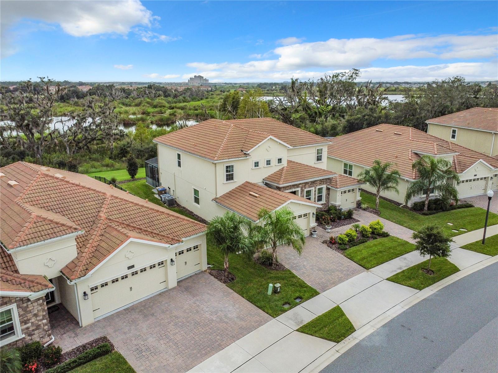 8886 FALLEN OAK DRIVE