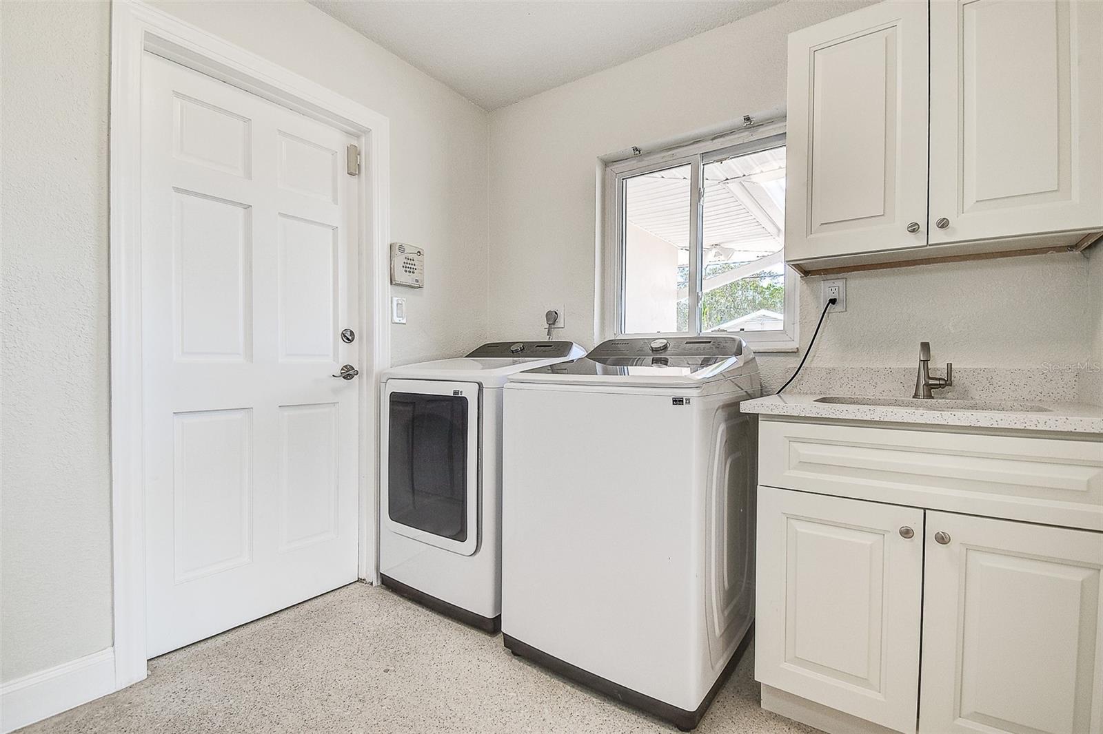 ORANGE HEIGHTS - Residential