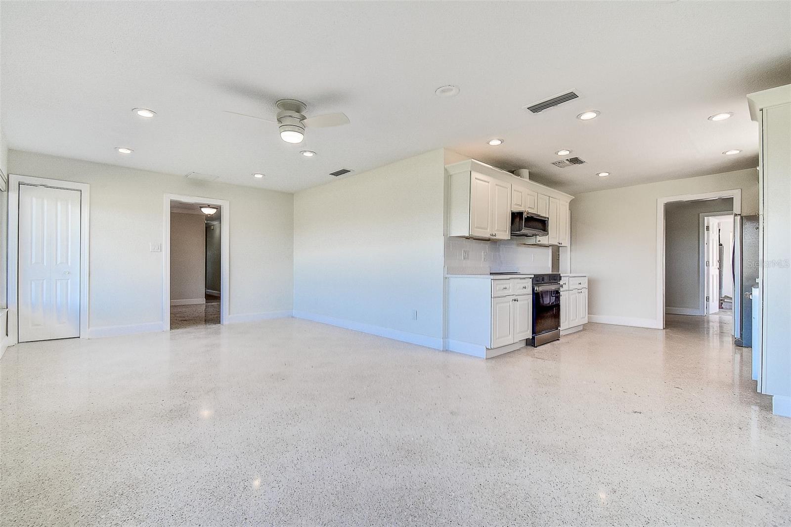 ORANGE HEIGHTS - Residential