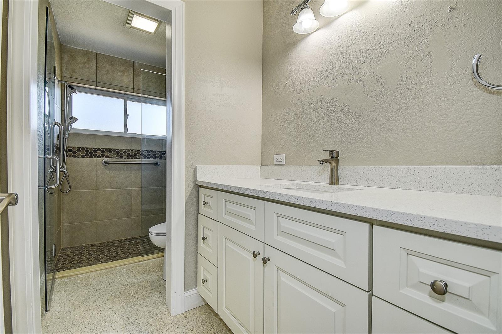 ORANGE HEIGHTS - Residential