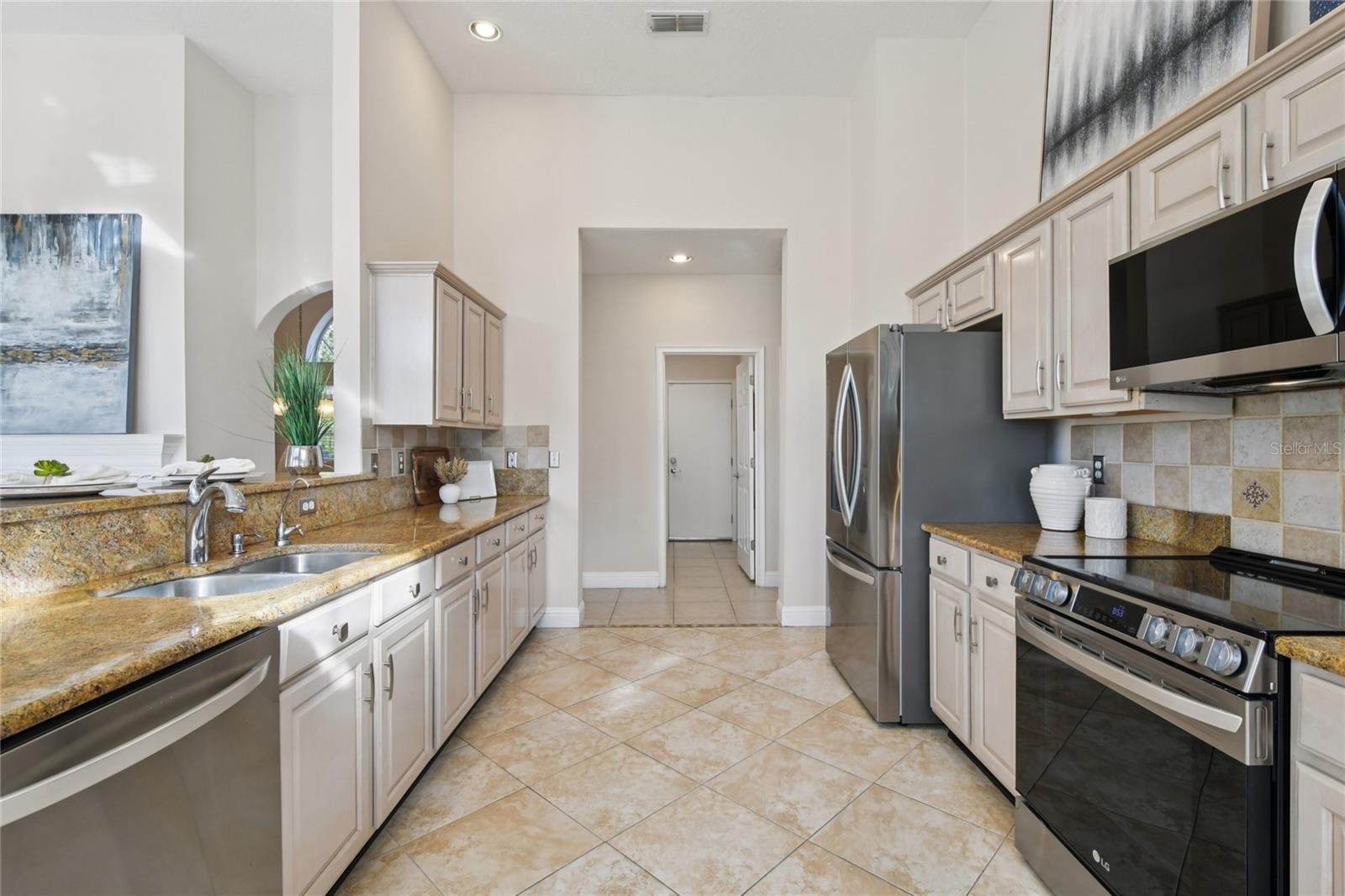 DEERCREEK COUNTRY CLUB 01 - Residential