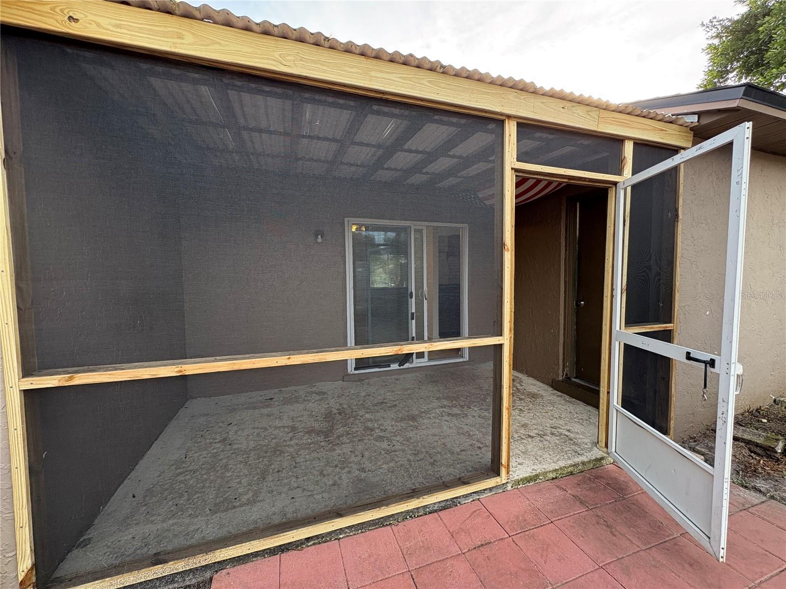 MAINE AVENUE VILLAS WEST - Residential