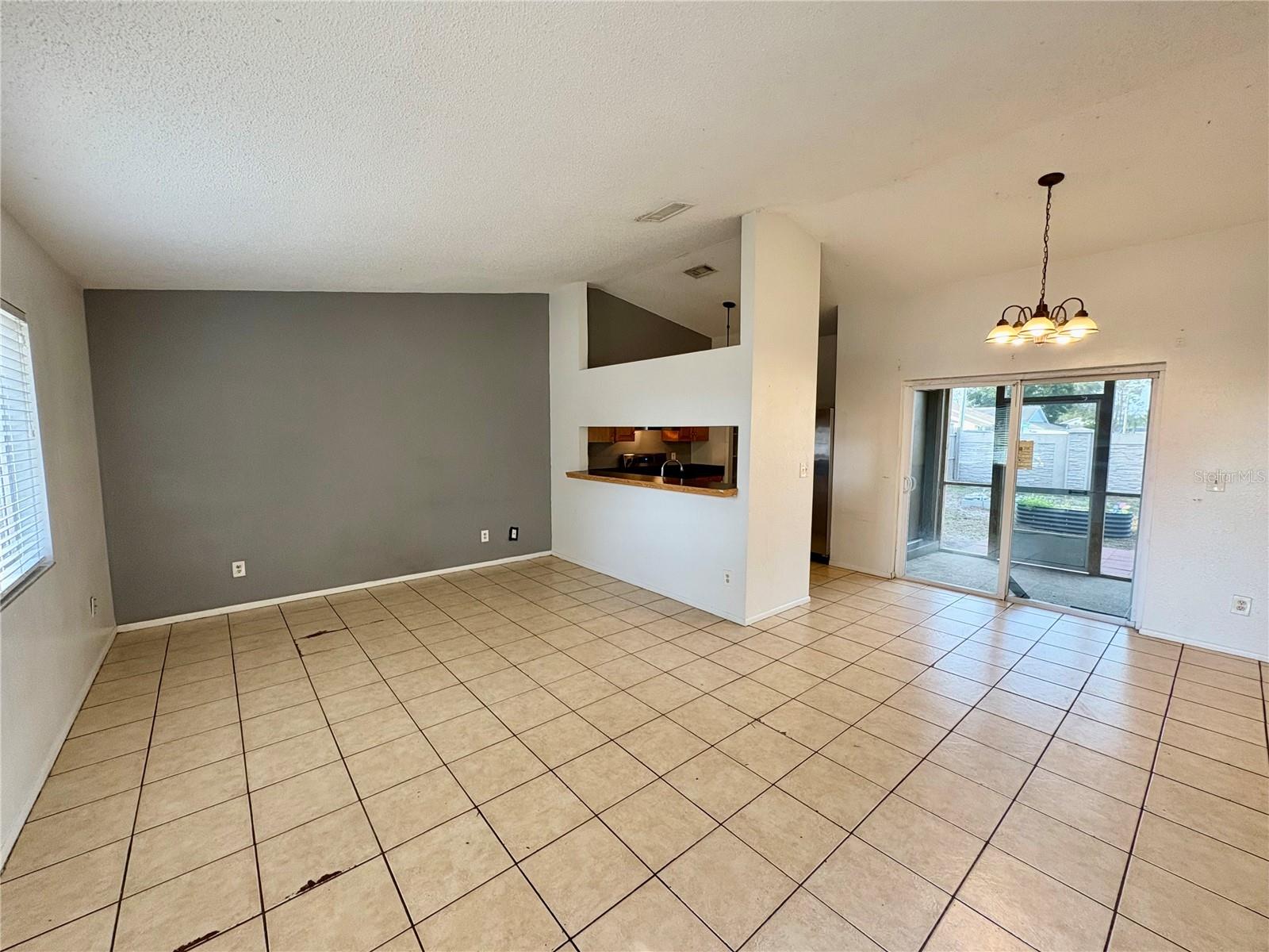 MAINE AVENUE VILLAS WEST - Residential