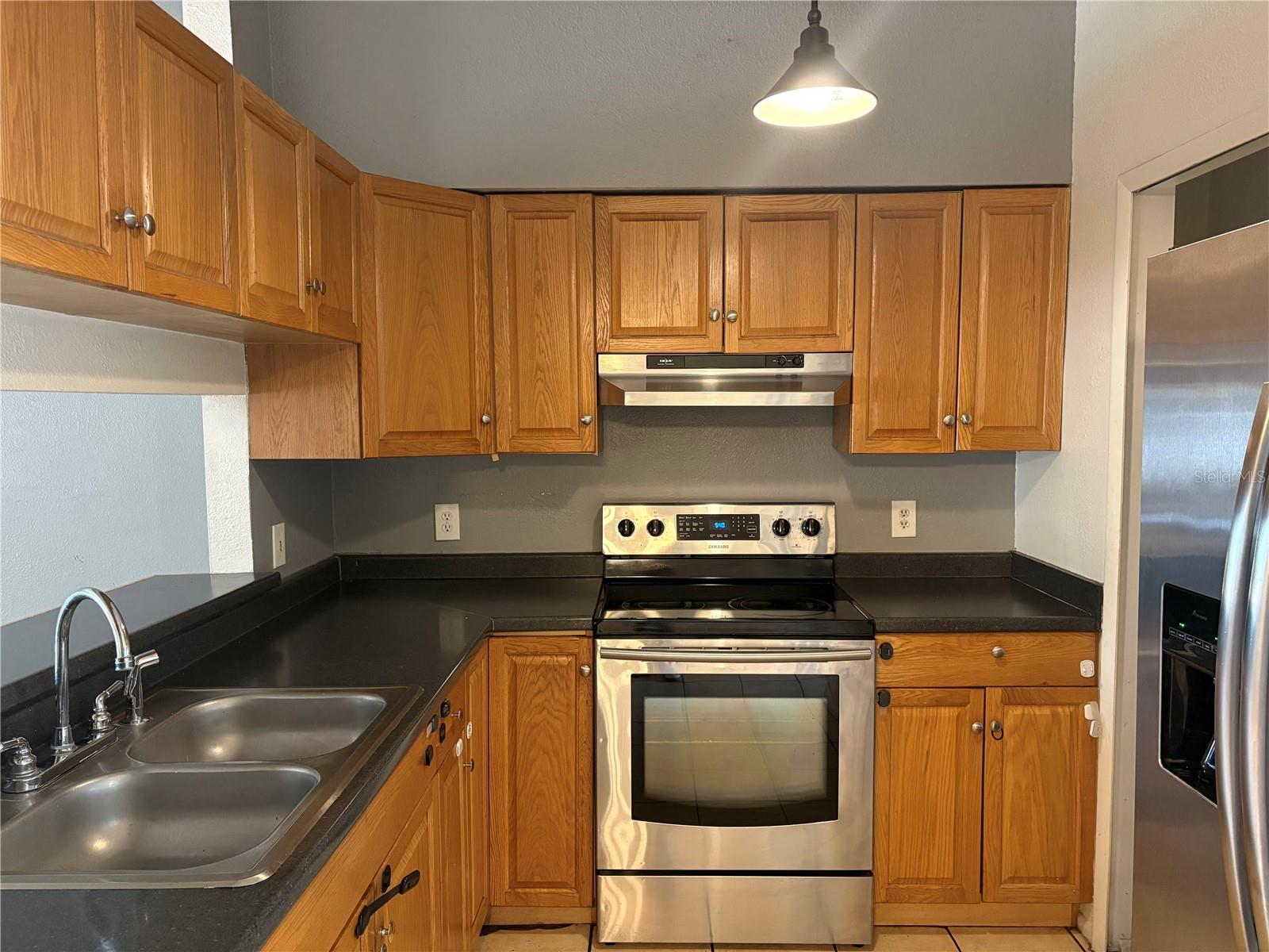 MAINE AVENUE VILLAS WEST - Residential