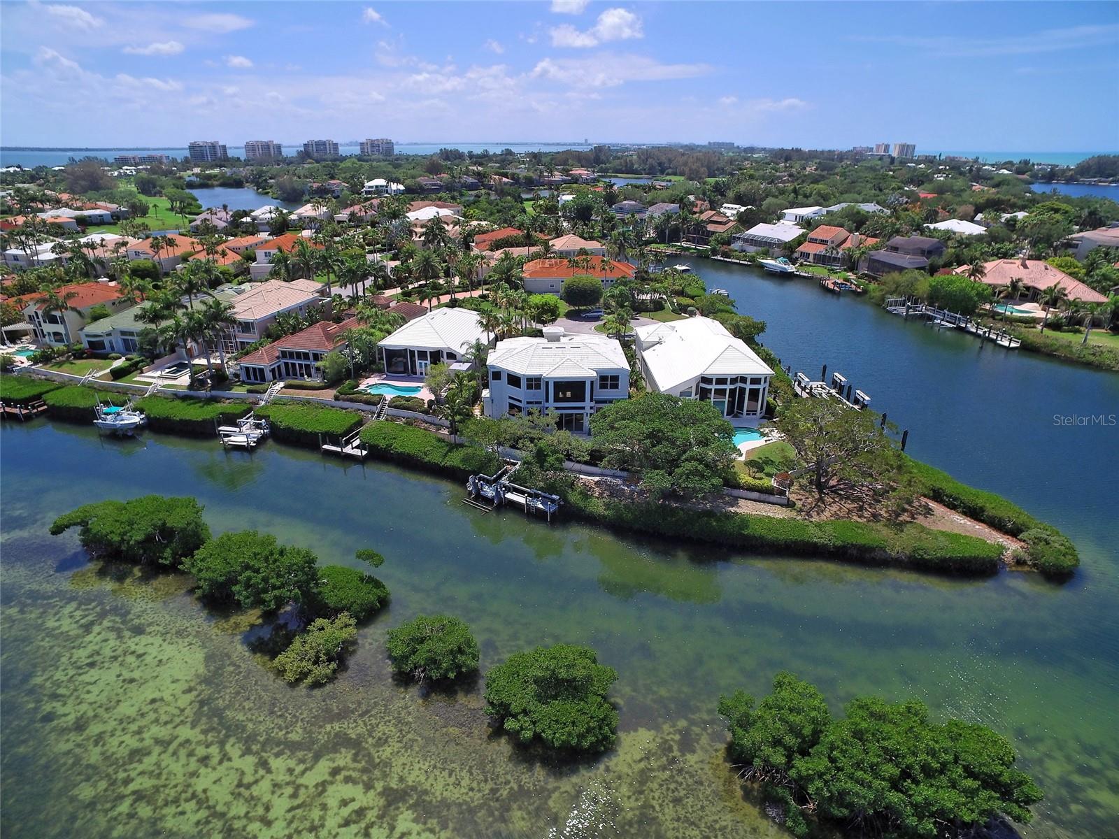 QUEENS HARBOUR - Residential
