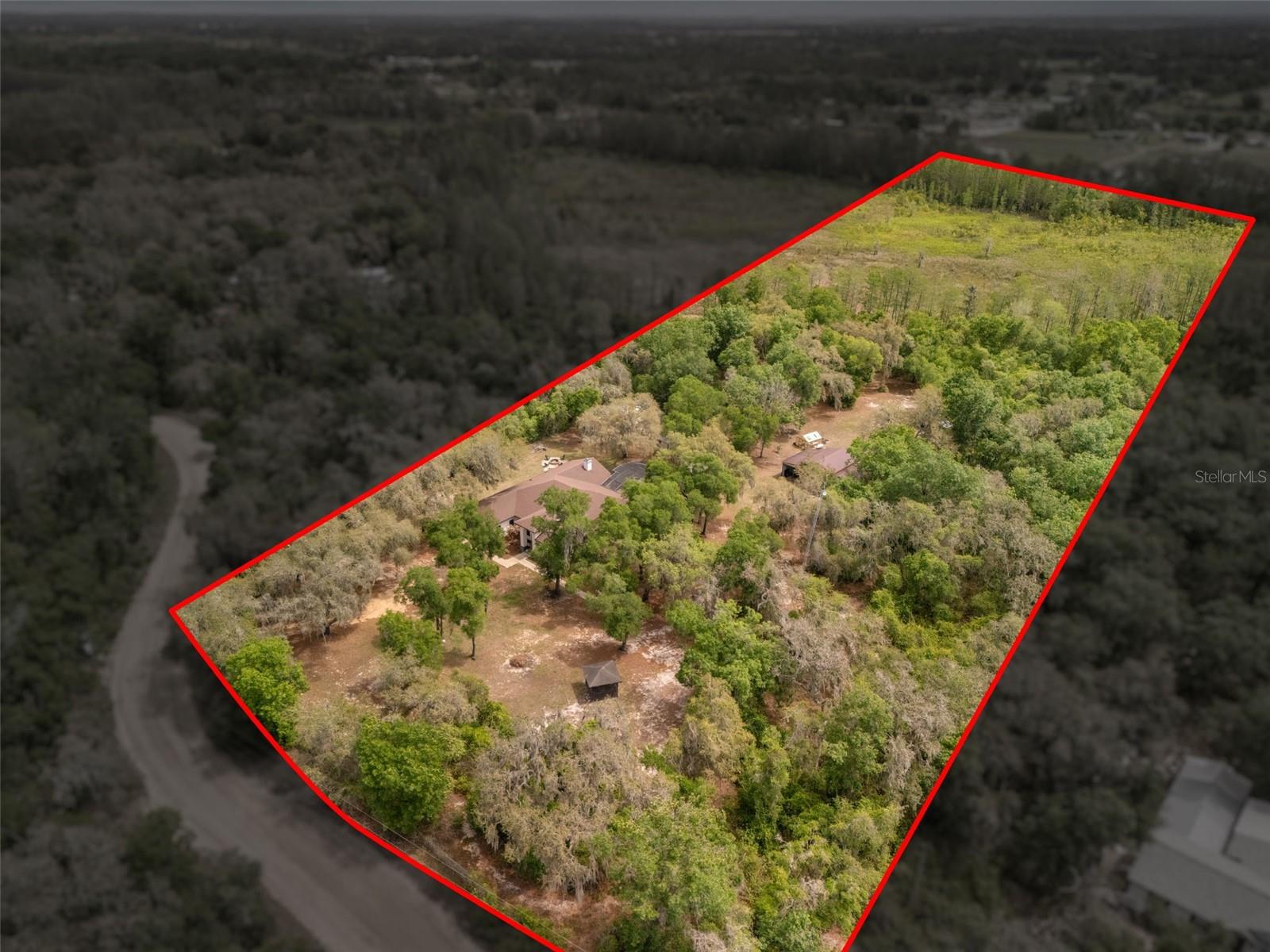 GROVELAND FARMS 31-22-25 - Residential