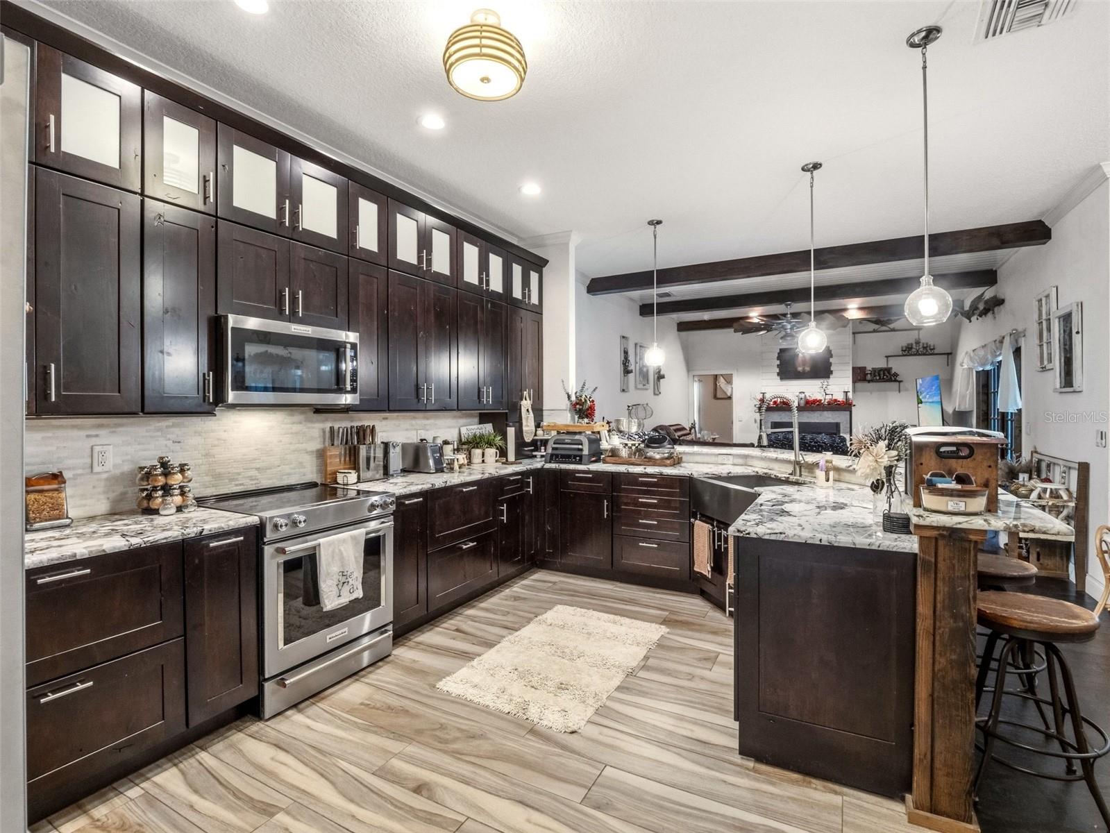 GROVELAND FARMS 31-22-25 - Residential