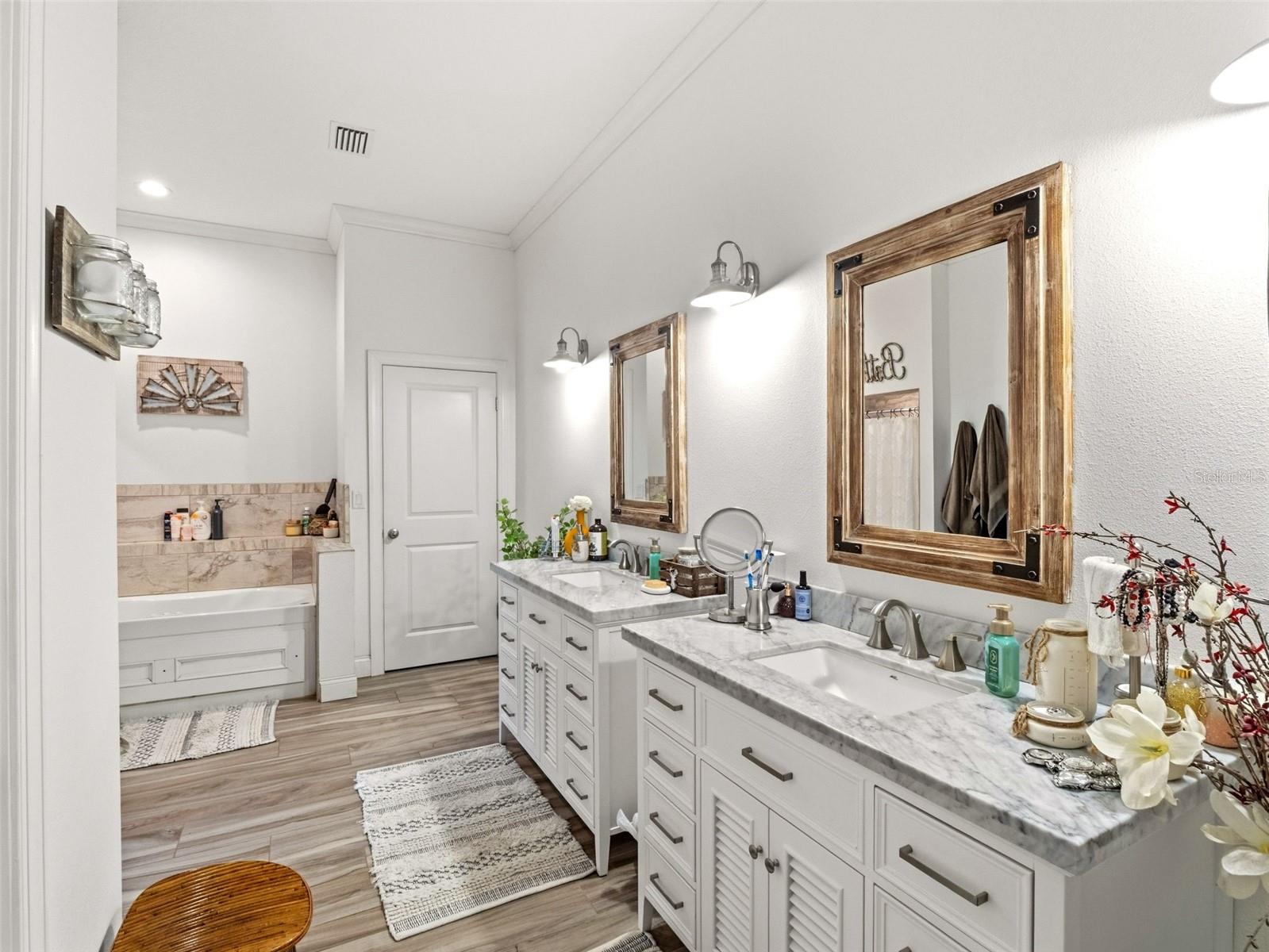 GROVELAND FARMS 31-22-25 - Residential