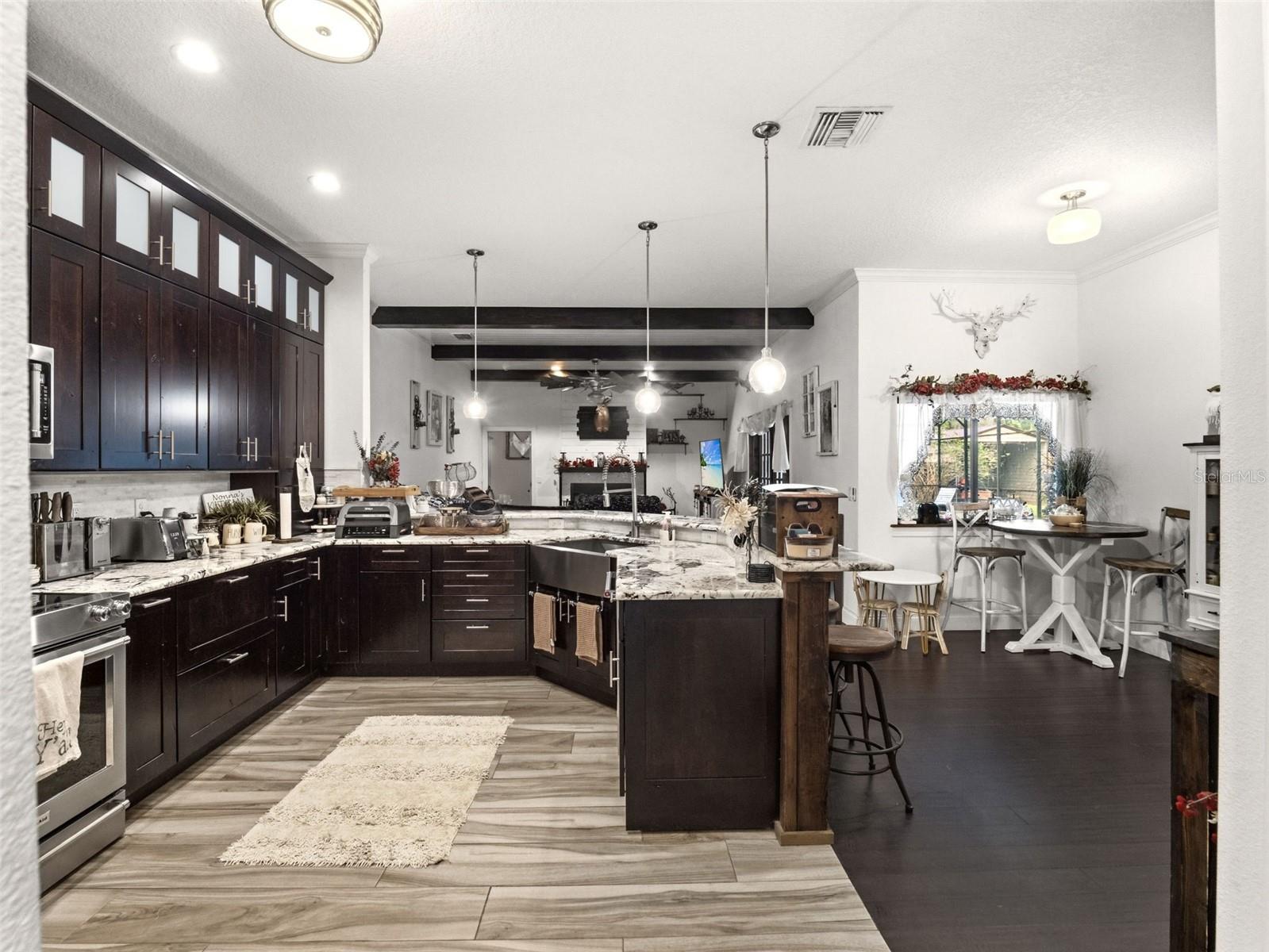 GROVELAND FARMS 31-22-25 - Residential