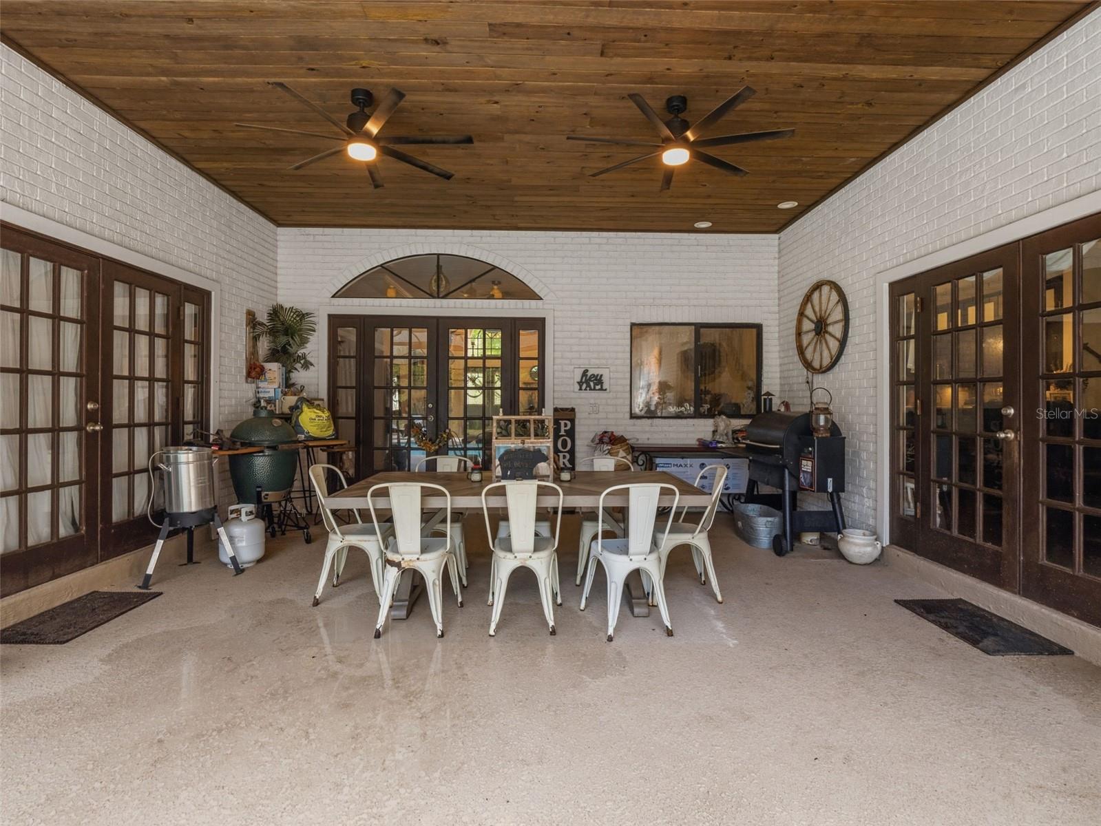 GROVELAND FARMS 31-22-25 - Residential