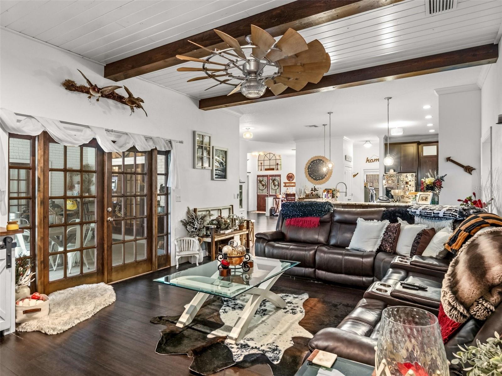 GROVELAND FARMS 31-22-25 - Residential