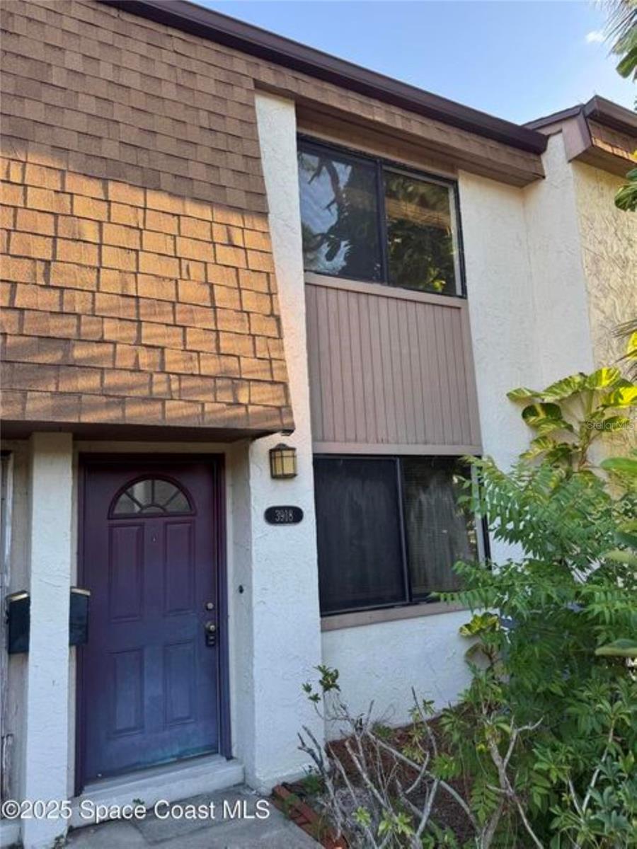 Investor Special or Fixer-Upper Opportunity! This 2-bedroom, 2-bathroom townhome in the heart of Titusville is ready for your personal touch. With over 1,140 sqft. of living space, this property offers a spacious layout and great potential for sweat equity. The unit features an indoor laundry hookups and back porch area for grilling or relaxing.