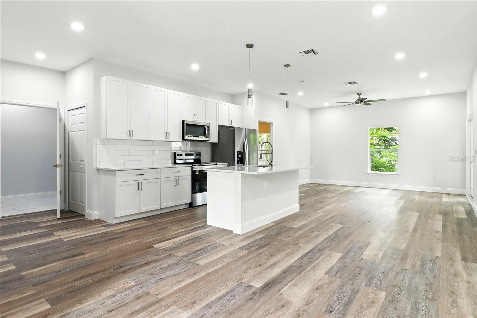 CITRUS SPGS UNIT 02 - Residential