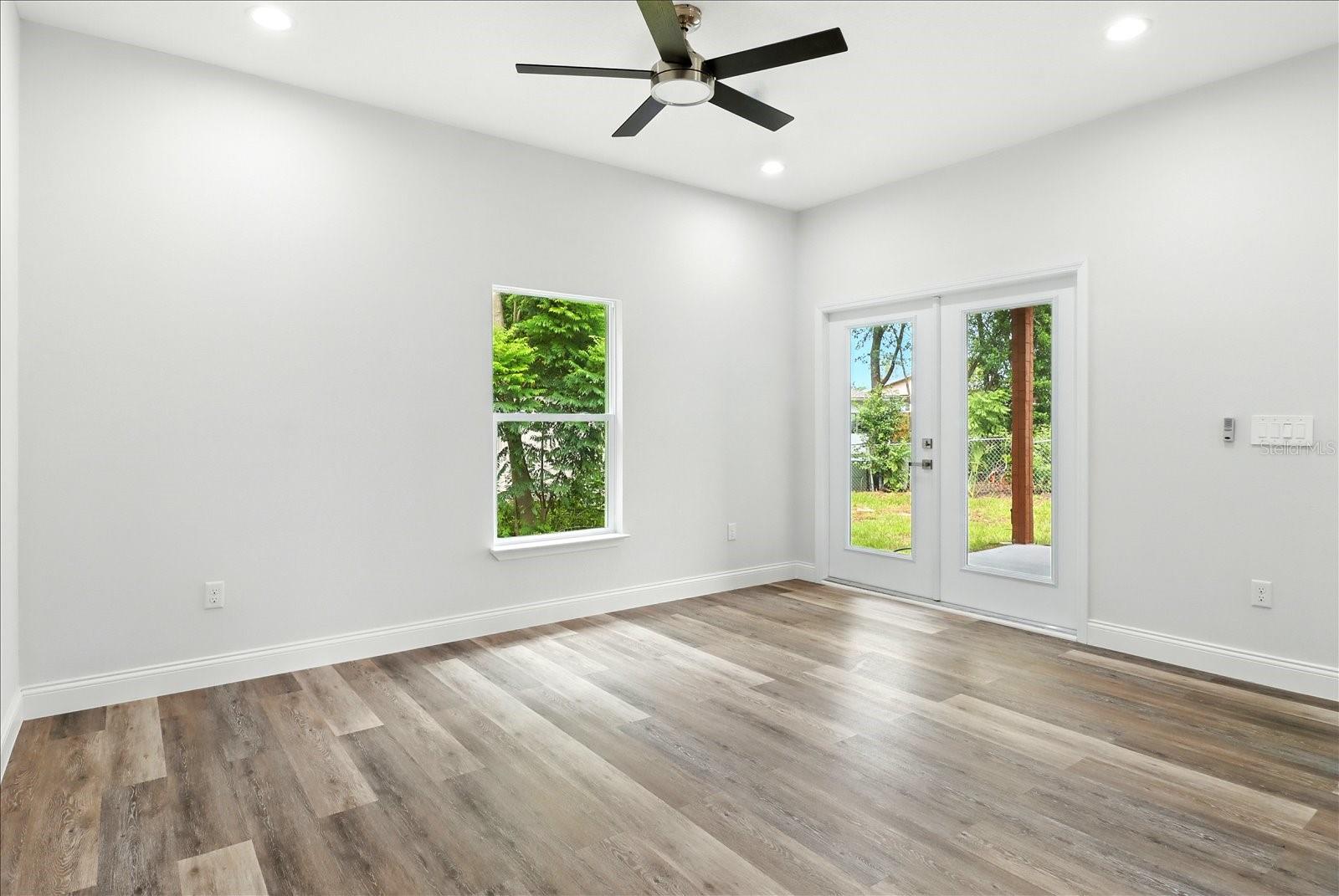 CITRUS SPGS UNIT 02 - Residential