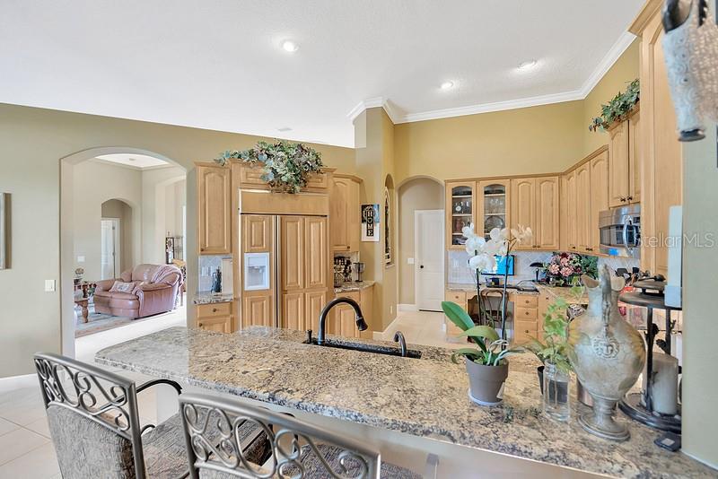 LAKE TALIA PH 01 - Residential