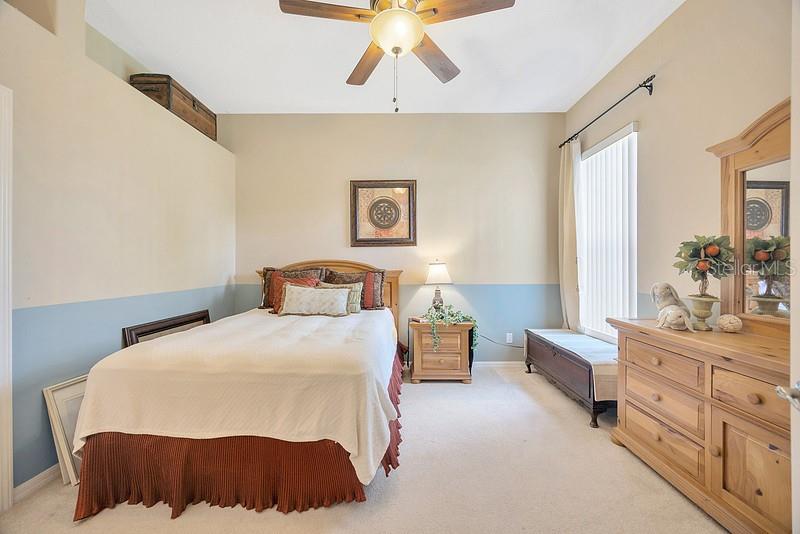 LAKE TALIA PH 01 - Residential