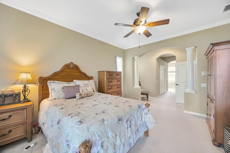 LAKE TALIA PH 01 - Residential