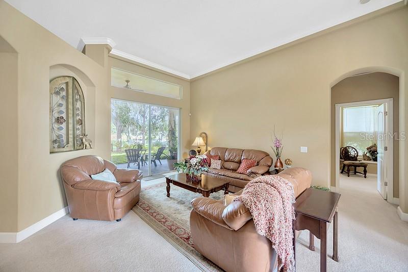 LAKE TALIA PH 01 - Residential