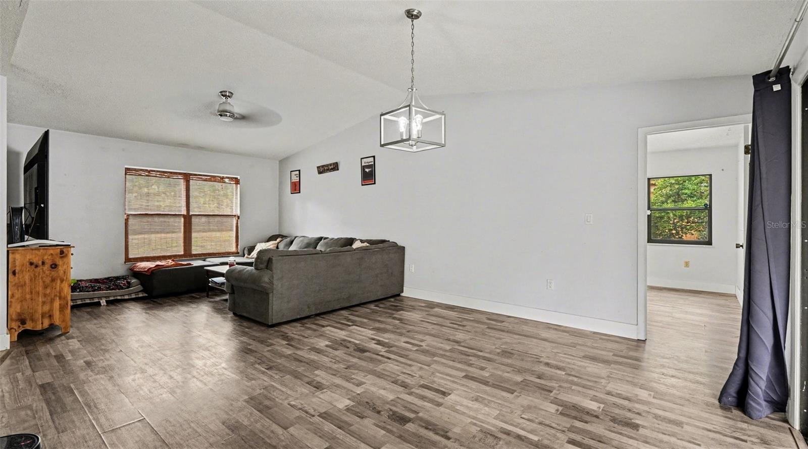 INDIAN WOODS - Residential