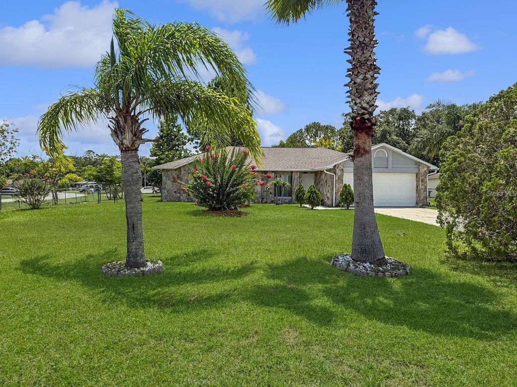 Photo of 3239 Cottonwood Court, Kissimmee, FL 34746 (MLS # S5136059)