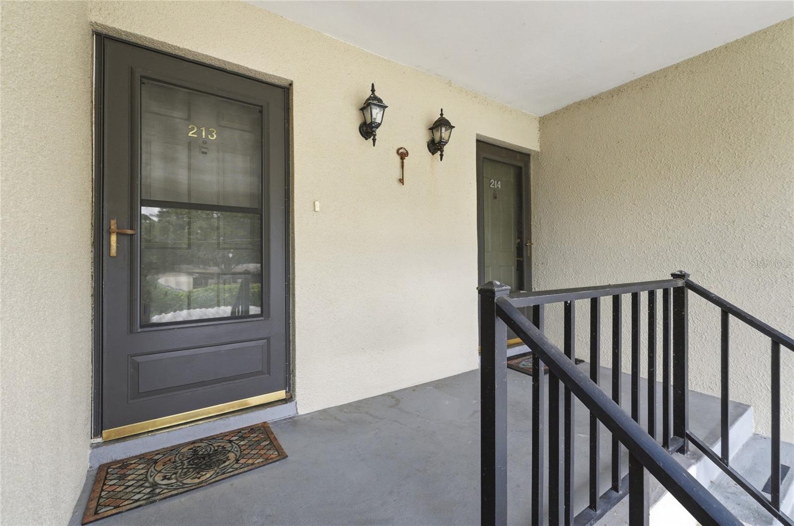 689 LAKE HOWARD DRIVE NW 213
