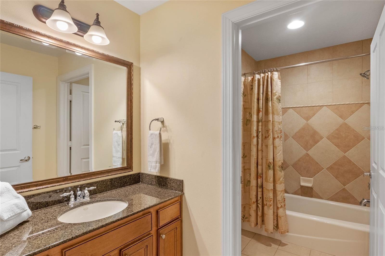 HERITAGE CROSSING CONDO PH 5 - Residential Lease