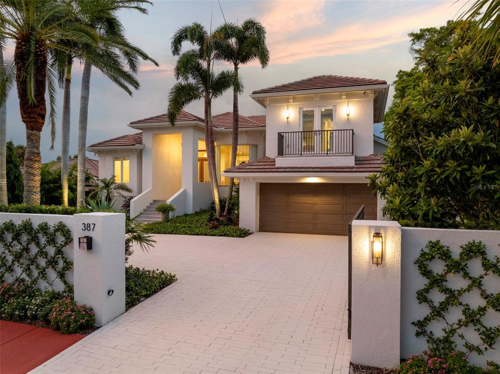 JOHN RINGLING ESTATES ST ARMANDS DIV 01 - Residential