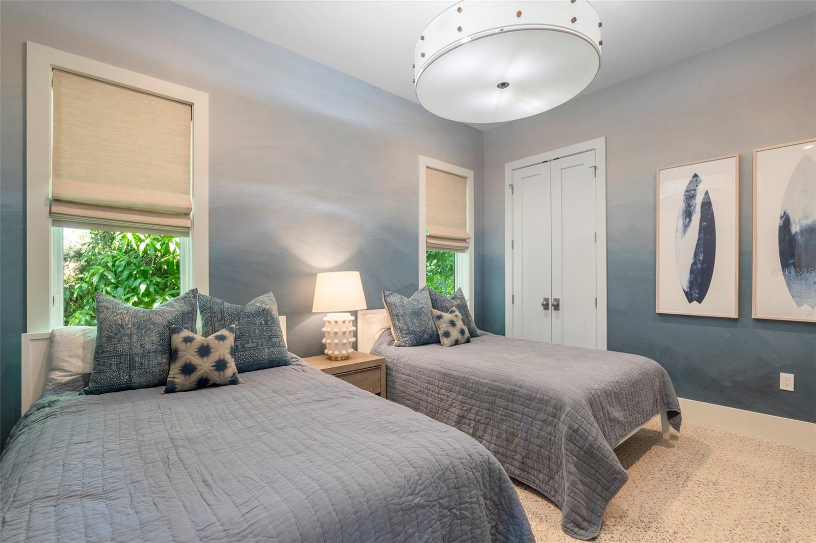 JOHN RINGLING ESTATES ST ARMANDS DIV 01 - Residential