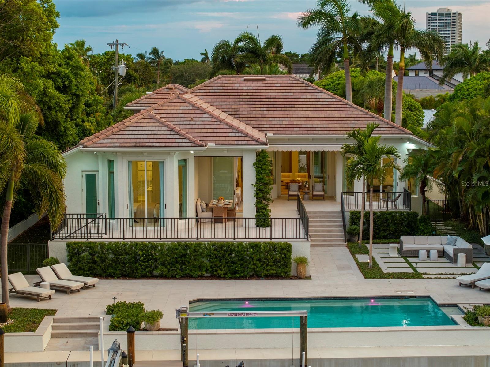 JOHN RINGLING ESTATES ST ARMANDS DIV 01 - Residential