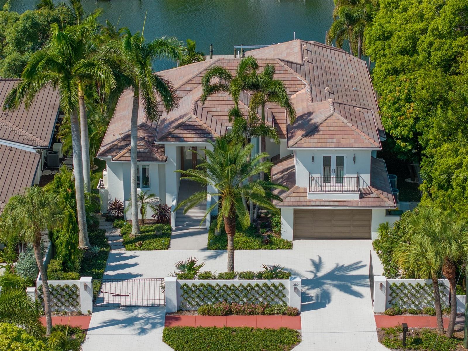 JOHN RINGLING ESTATES ST ARMANDS DIV 01 - Residential