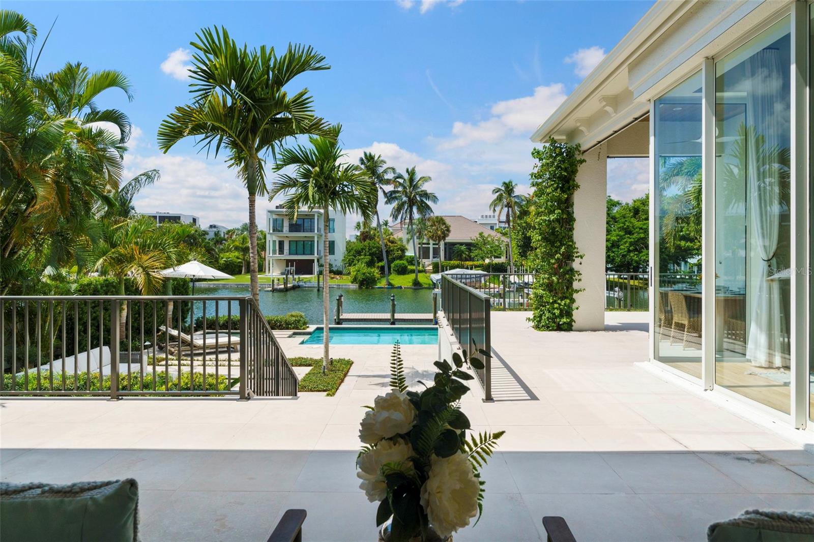JOHN RINGLING ESTATES ST ARMANDS DIV 01 - Residential