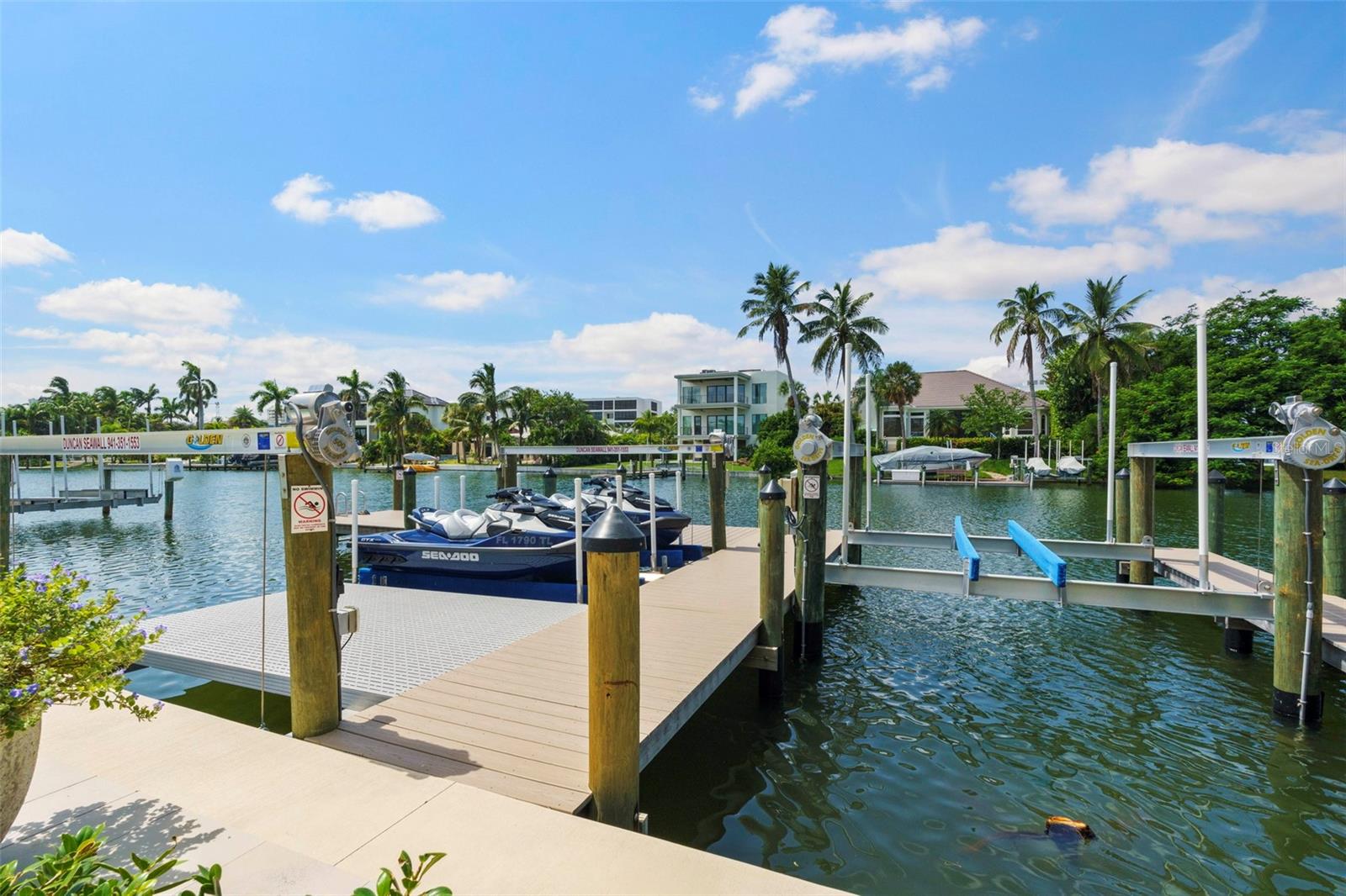 JOHN RINGLING ESTATES ST ARMANDS DIV 01 - Residential