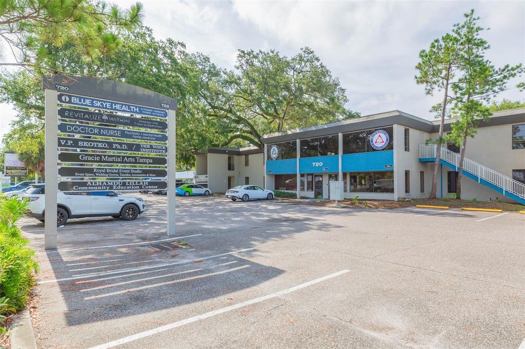 Photo of 718 W Dr Martin Luther King Jr Boulevard, Tampa, FL 33603 (MLS # TB8416255)