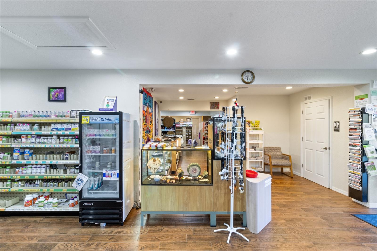 DANIELS SUB - Commercial Sale