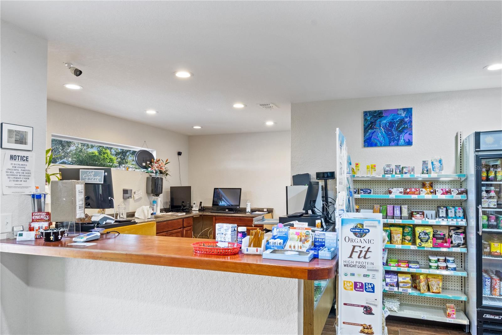 DANIELS SUB - Commercial Sale