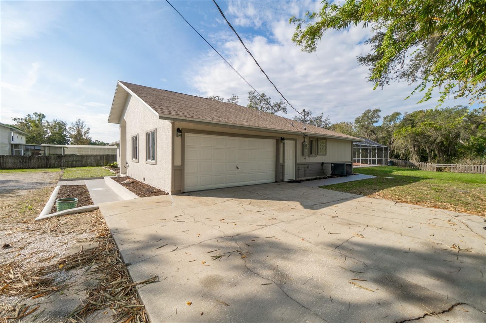 BROAD ACRES - Residential