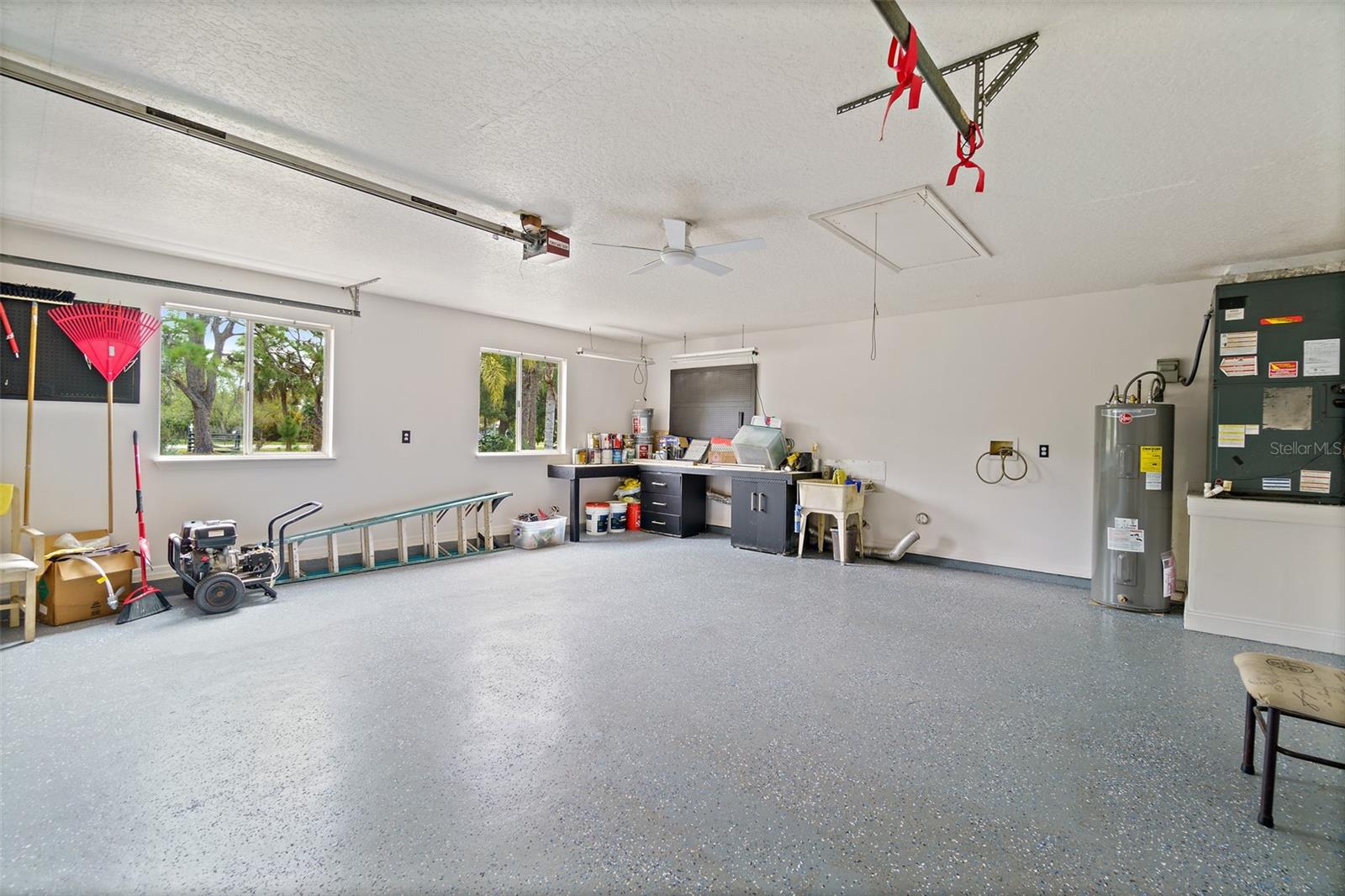 BROAD ACRES - Residential