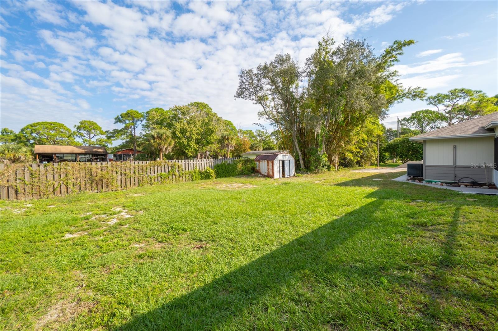 BROAD ACRES - Residential