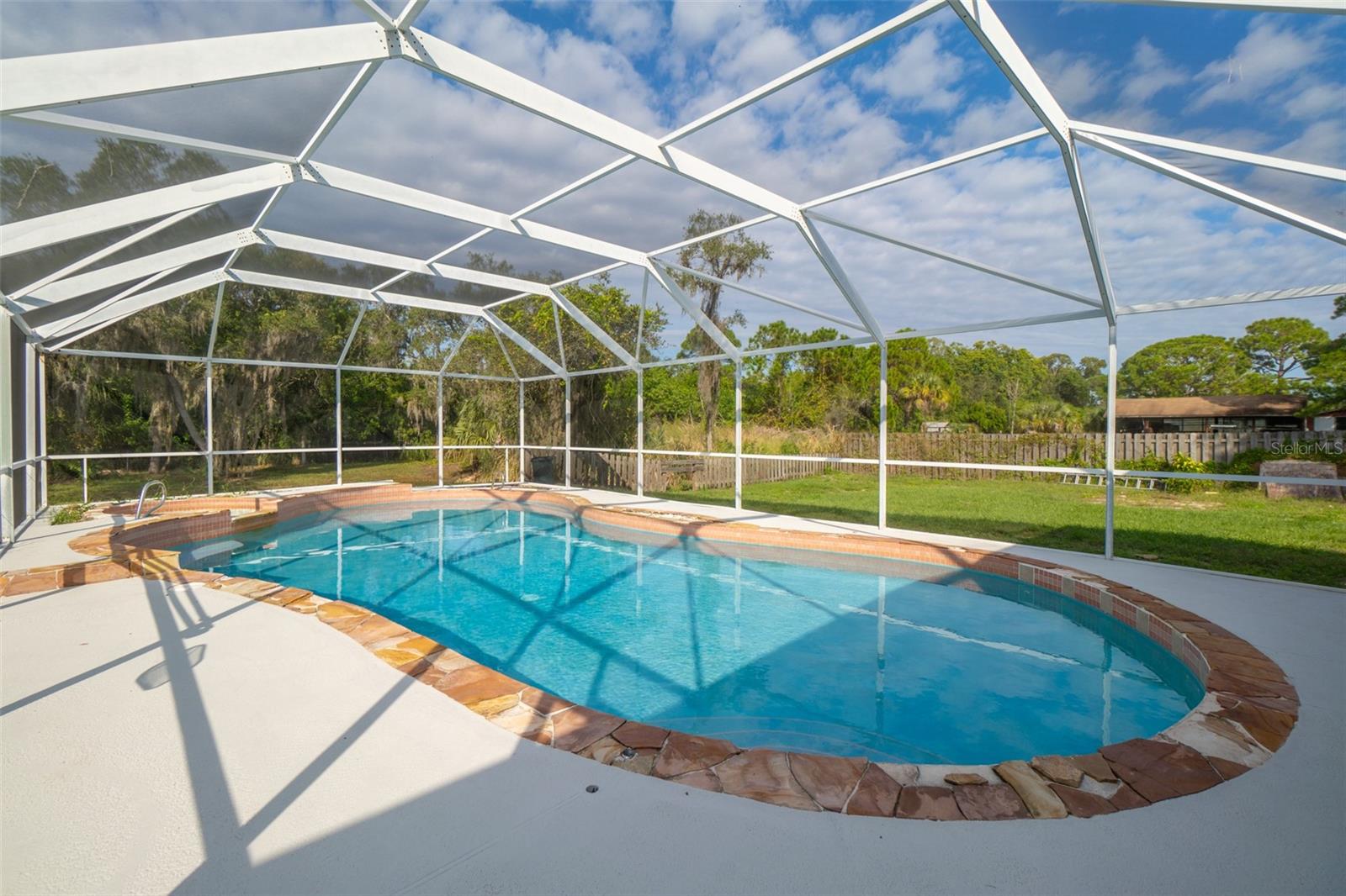 BROAD ACRES - Residential