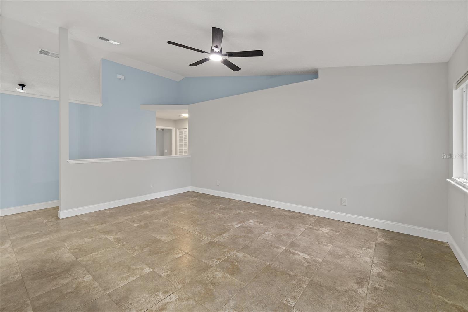 BROAD ACRES - Residential