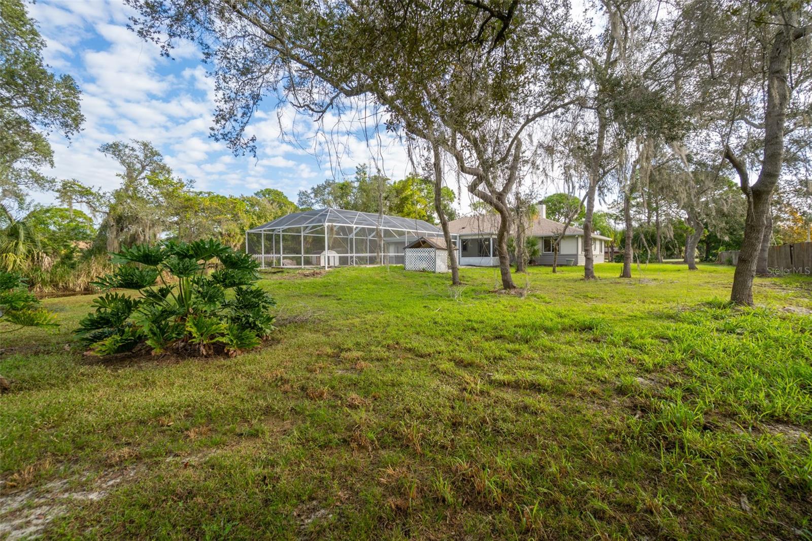 BROAD ACRES - Residential