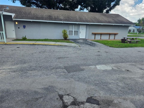 Photo of 2001 9th Street W, Bradenton, FL 34205 (MLS # A4702859)