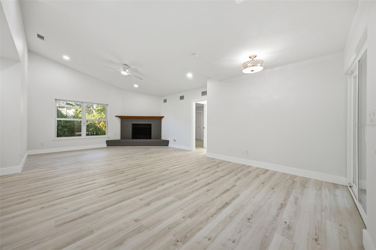 BLOOMINGDALE SEC N - Residential